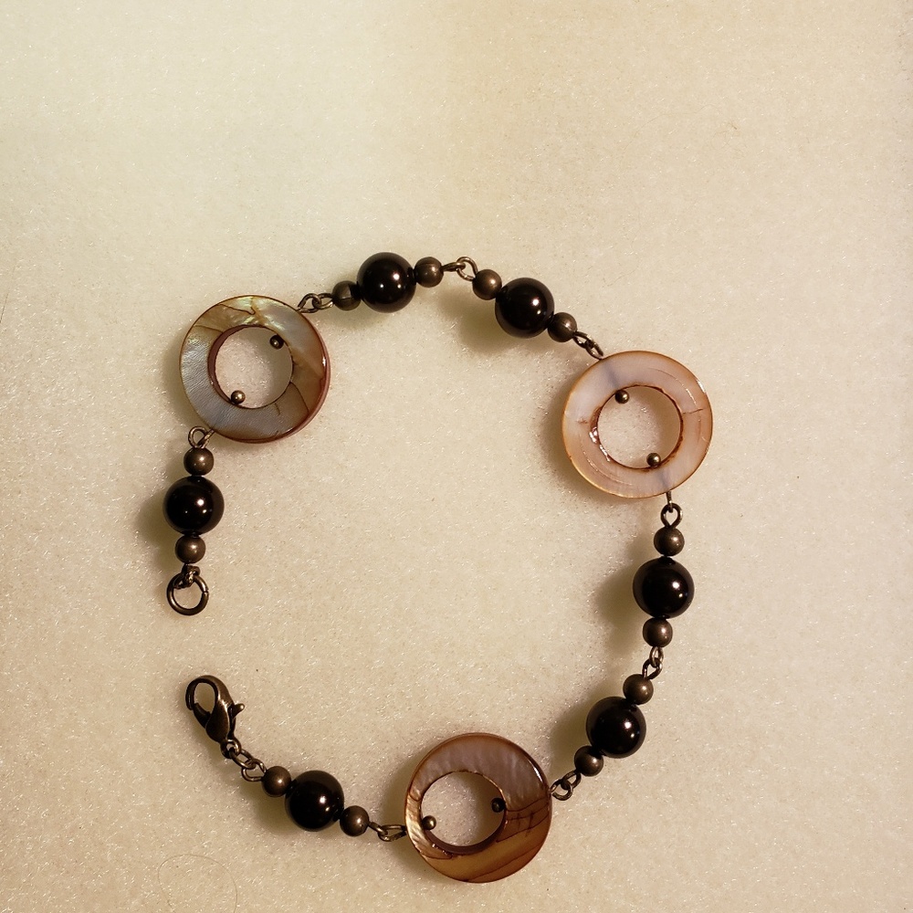Hand made bracelet antique gold and Swarovski